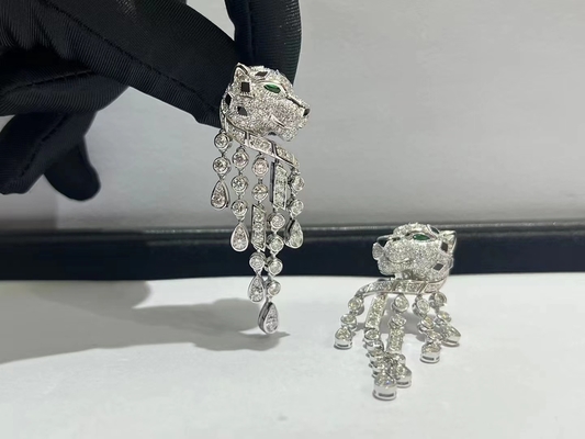 İlhamlı Panthere de Brand küpeleri 18k beyaz altın elmaslarla