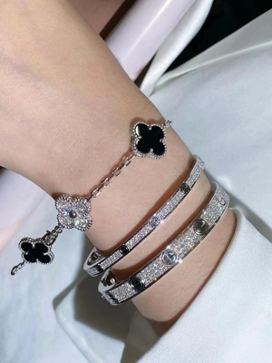 Özel Brand Gerçek Elmas Bilezikler 18k Katı Altın HK Setting Mücevherleri