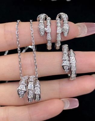 Yüksek Performanslı Lüks Marka Mücevher Elmas Gemstone Yumuşatılmış Finish ile Oval