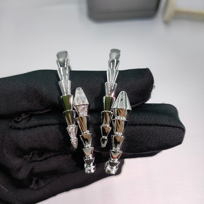 Serpenti Viper Tek sarmal 18 Kt Altın Bilezik Set Başında Ve Kuyrukta Pavé Elmaslarla Yüksek Mücevherler Bulgari