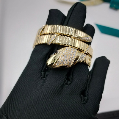 18K Altın Lüks Elmas Bilezik Yılanlar İki Yuvarlak 18 Kt Sarı Altın Bilezik Set Demi Pavé Elmaslar Ve Siyah Onyx Gözler